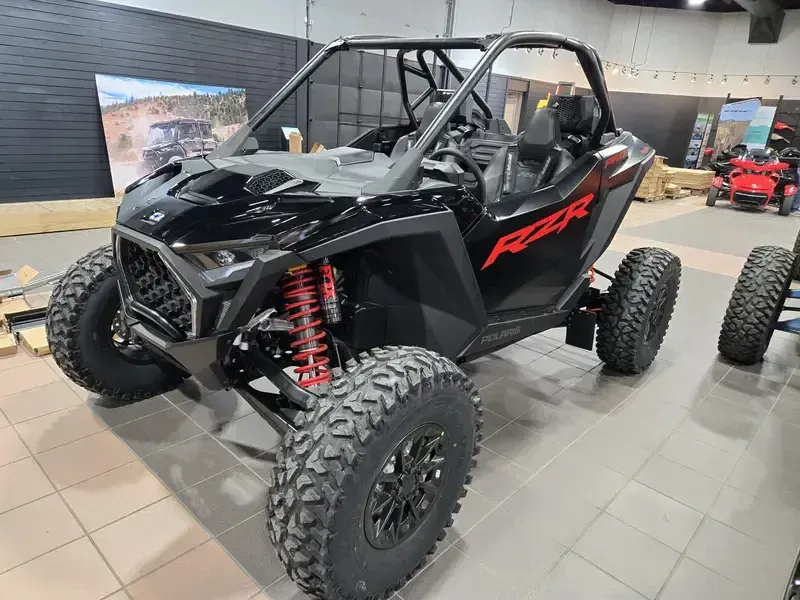 2025 Polaris RZR PRO S ULTIMATE ONYX BLACK Image 3