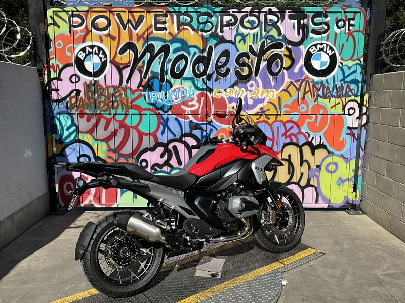 New 2026 BMW R 1300 GS Image 4