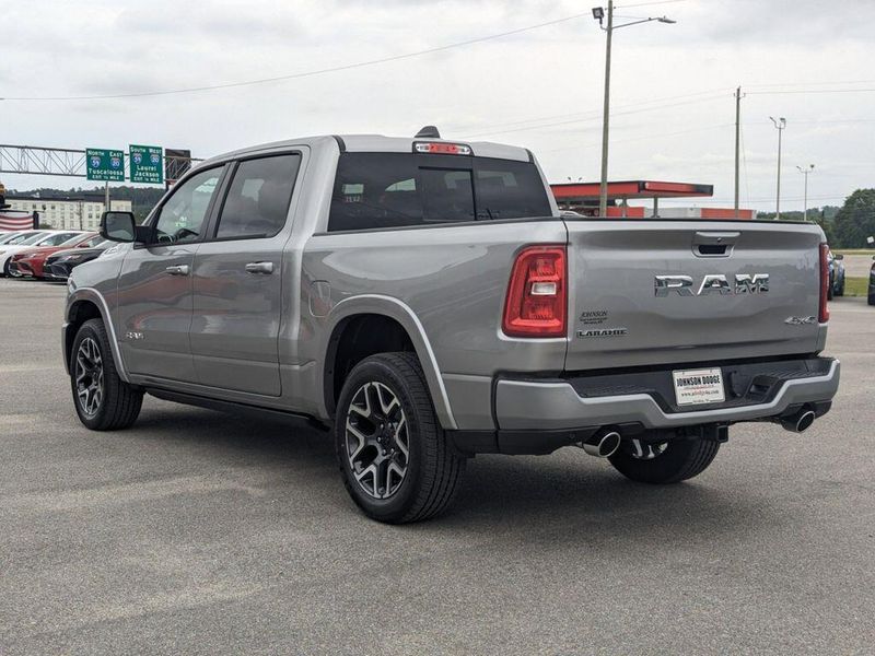 2025 RAM 1500 Laramie Crew Cab 4x4 5