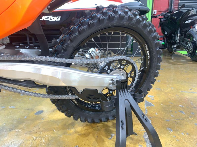 2025 KTM 250 SX Image 16