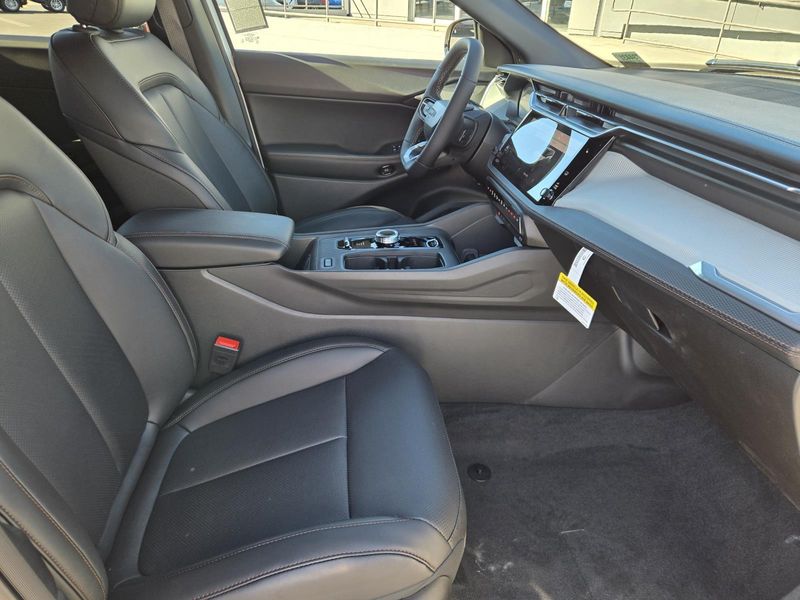 New 2026 Jeep Cherokee Limited 4x4