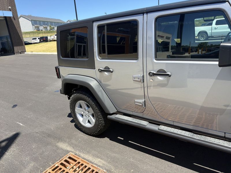 Used 2017 Jeep Wrangler Unlimited SportImage 15