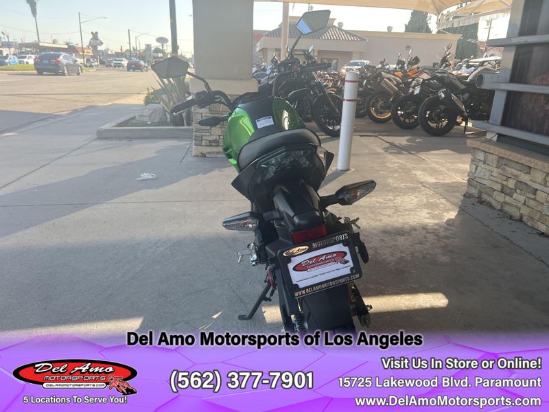 2024 Kawasaki BR125JRFNL-GN1  in a CANDY LIME GREEN exterior color. Del Amo Motorsports of Los Angeles (562) 262-9181 delamomotorsports.com 