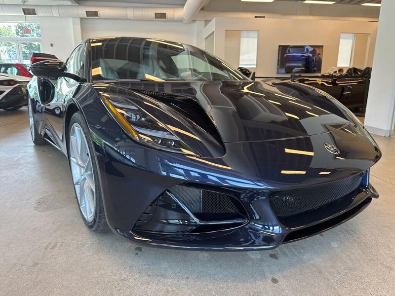 2025 Lotus Emira 