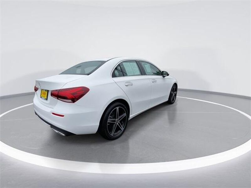 2022 Mercedes-Benz A 220 220Image 8
