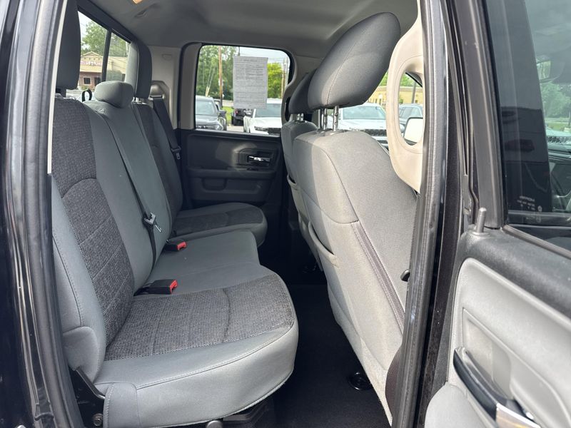 Used 2016 RAM 1500 Big HornImage 11