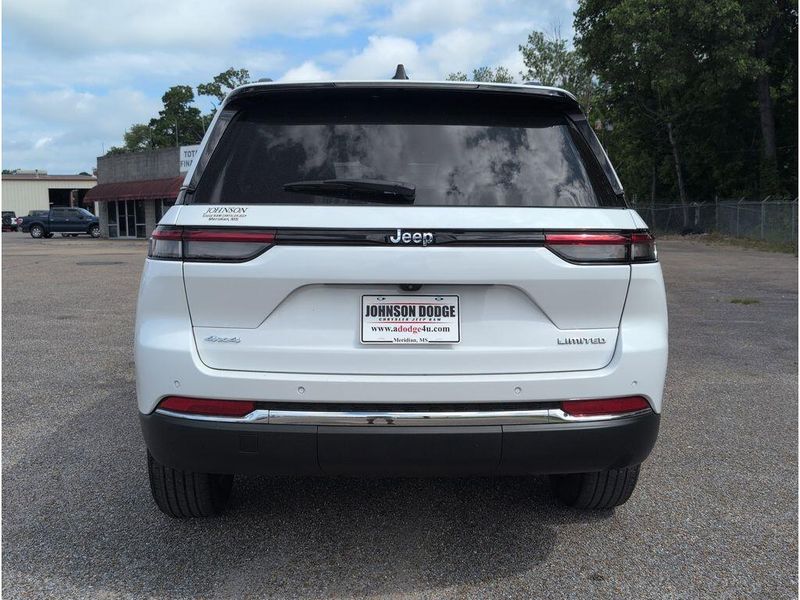 Used 2023 Jeep Grand Cherokee LimitedImage 4