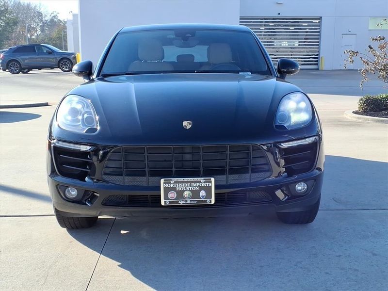 Used 2017 Porsche Macan BaseImage 4