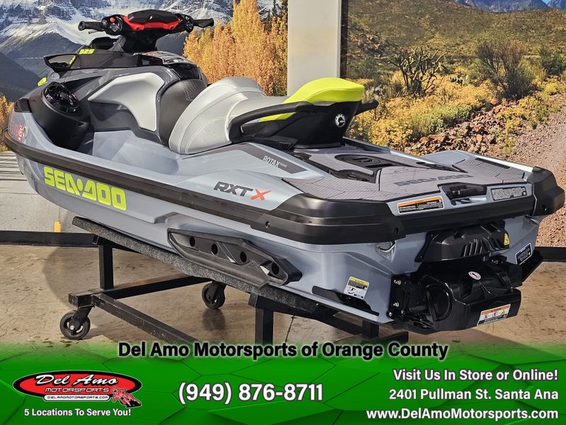 2024 Sea-Doo 10RC  in a ICE METAL / MANTA GREEN exterior color. Del Amo Motorsports of Orange County (949) 416-2102 delamomotorsports.com 