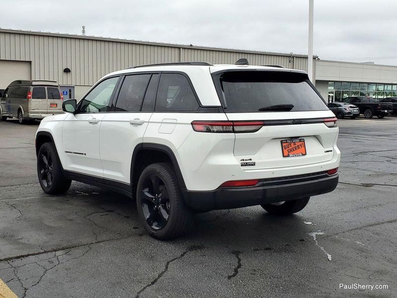 2023 Jeep Grand Cherokee Limited BlackImage 13
