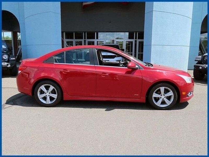 2013 Chevrolet Cruze 2LTImage 2