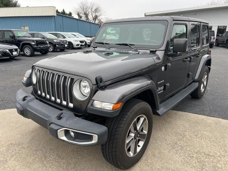 2020 Jeep Wrangler Unlimited SaharaImage 3