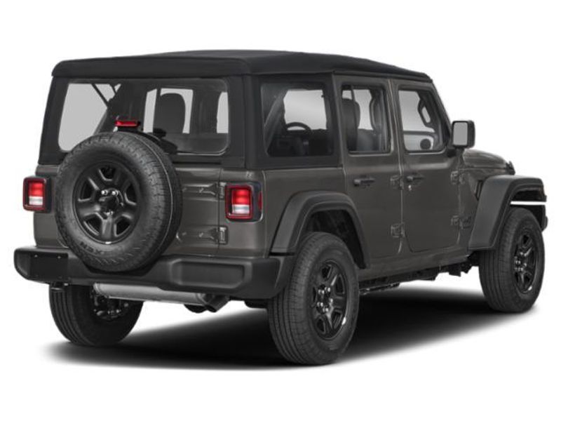 2025 Jeep Wrangler 4-door RubiconImage 3