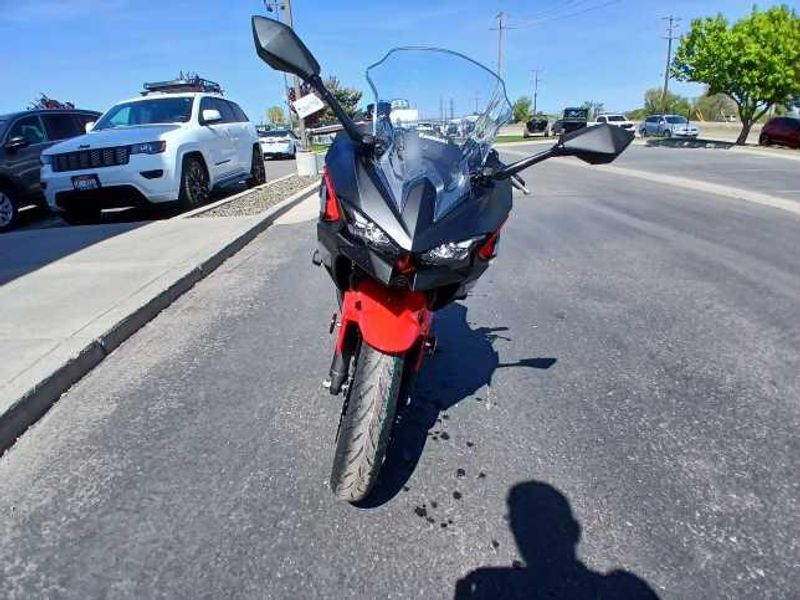 2025 Kawasaki NINJA 500 SE ABS 