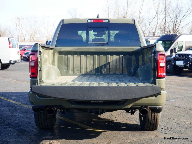 New 2026 RAM 1500 Big Horn Crew Cab 4x4 5'7' Box