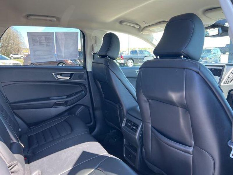 2024 Ford Edge SELImage 19