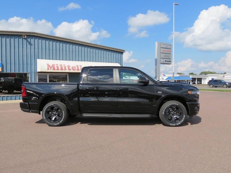 New 2027 RAM 1500 Big Horn Crew Cab 4x4 5