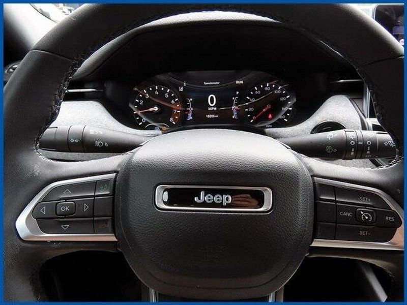 2023 Jeep Compass LatitudeImage 14