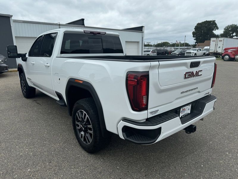 2023 GMC Sierra 2500HD AT4Image 6