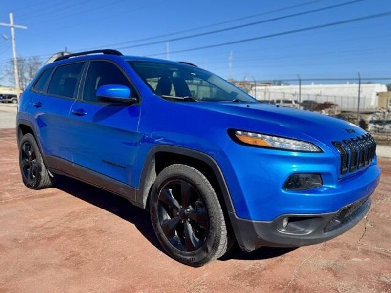 2018 Jeep Cherokee LatitudeImage 3