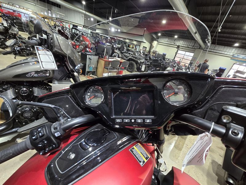 2025 Indian Motorcycle ROADMASTER POWERPLUS DARK HORSE 112 RA 49ST SUNSET RED SMOKE Image 6