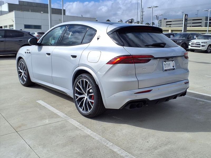 New 2026 Maserati Grecale ModenaImage 9