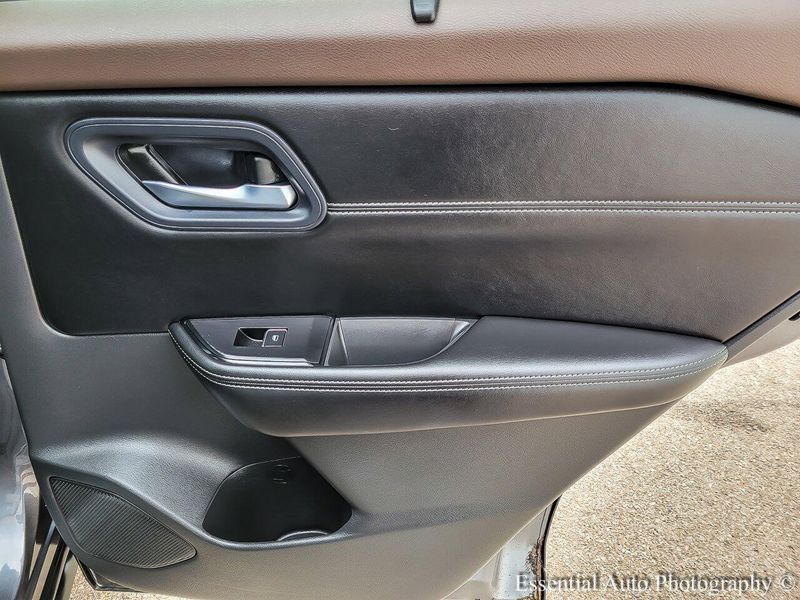 2022 Nissan Rogue SL photo 21