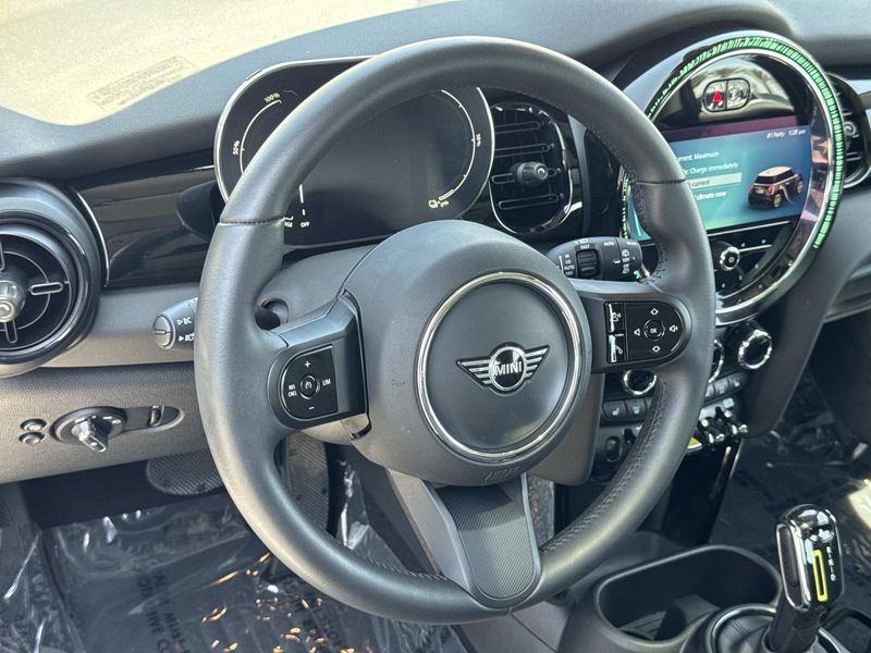 Used 2023 MINI SE Hardtop Cooper FWD