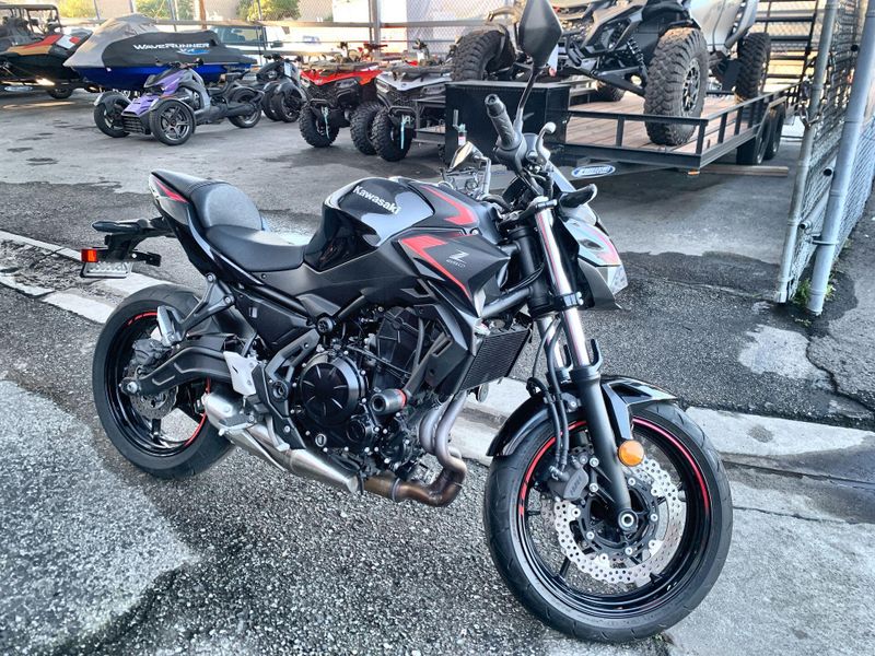 Used 2023 Kawasaki Z650 Base Image 16