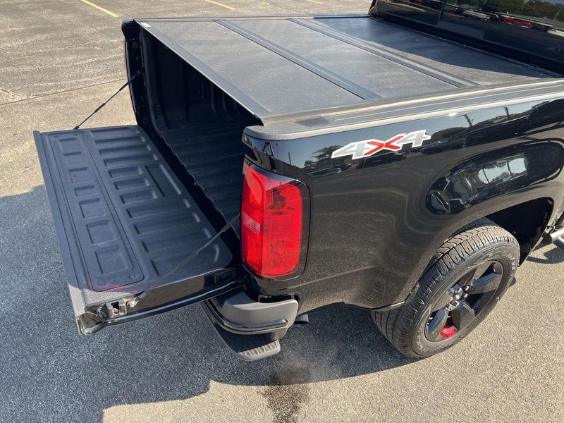 2022 Chevrolet Colorado LT photo 42