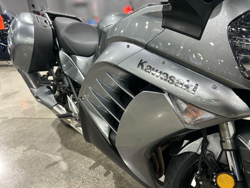 2016 Kawasaki CONCOURS 14 ABS Image 25