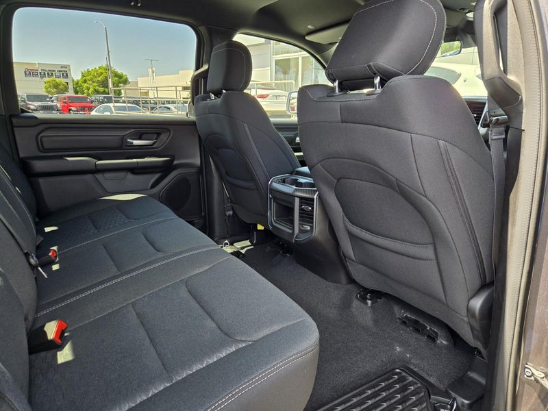 New 2026 RAM 1500 Express Crew Cab 4x4 5'7' Box
