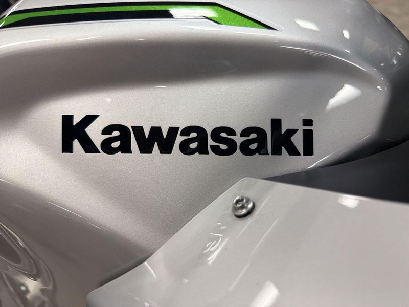 New 2024 Kawasaki Z7 HYBRID ABS Image 26