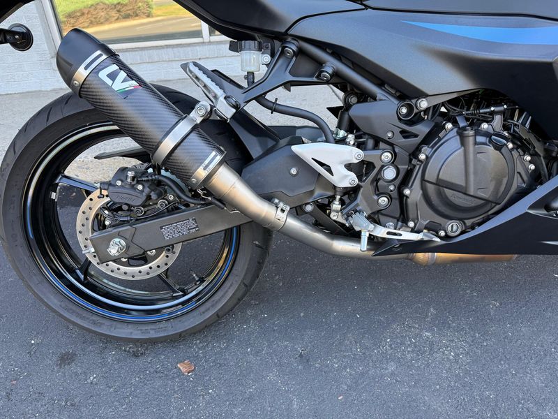 2025 Kawasaki NINJA 500 KRT EDITION SE ABSImage 5