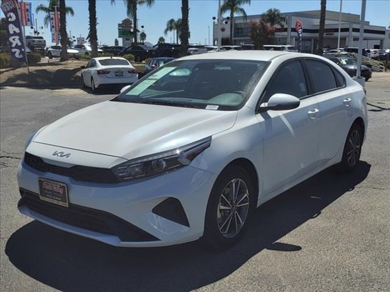 2024 Kia Forte LXSImage 18