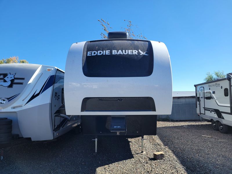 Used 2025 HEARTLAND EDDIE BAUER 2500 RK Image 2