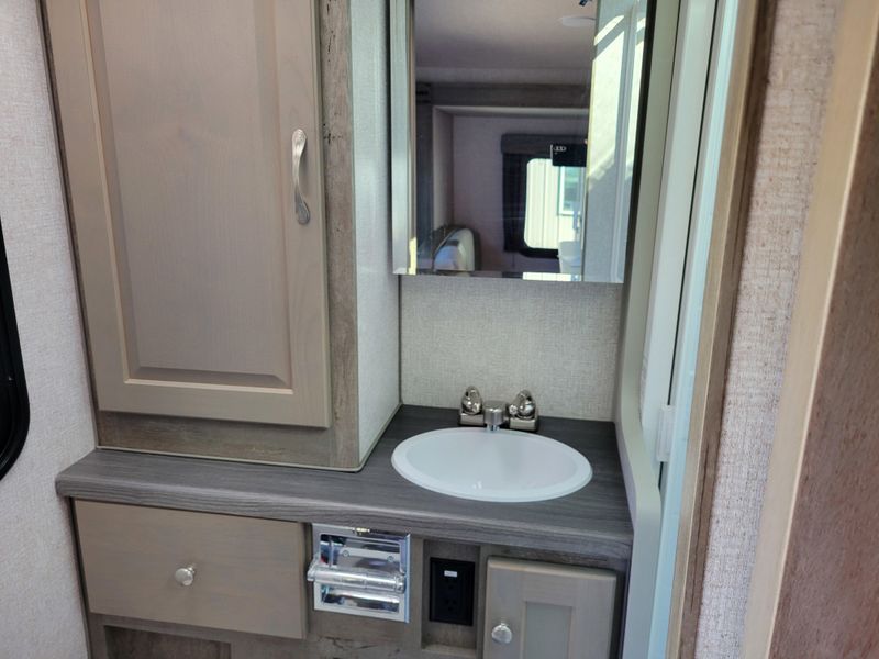 New 2026 ARCTIC FOX 1150 Image 17