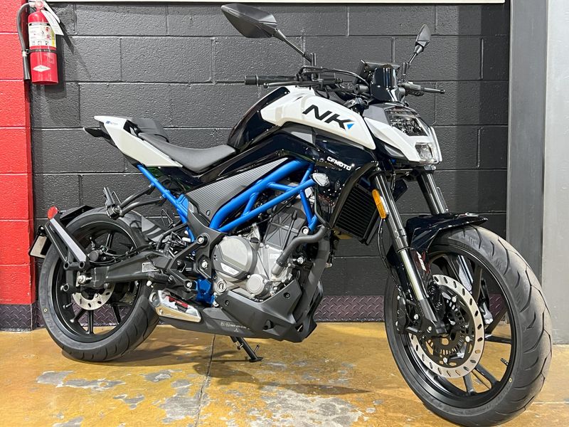 2025 CFMOTO 300NK Image 9