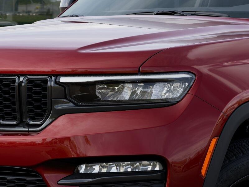 New 2025 Jeep Grand Cherokee Limited 4x4
