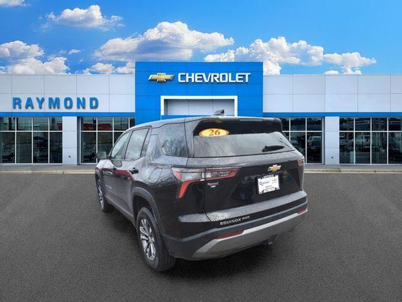 Used 2026 Chevrolet Equinox LTImage 6