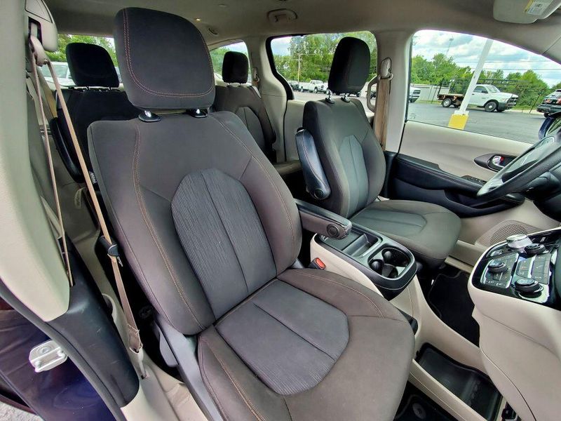 Used 2020 Chrysler Pacifica TouringImage 16
