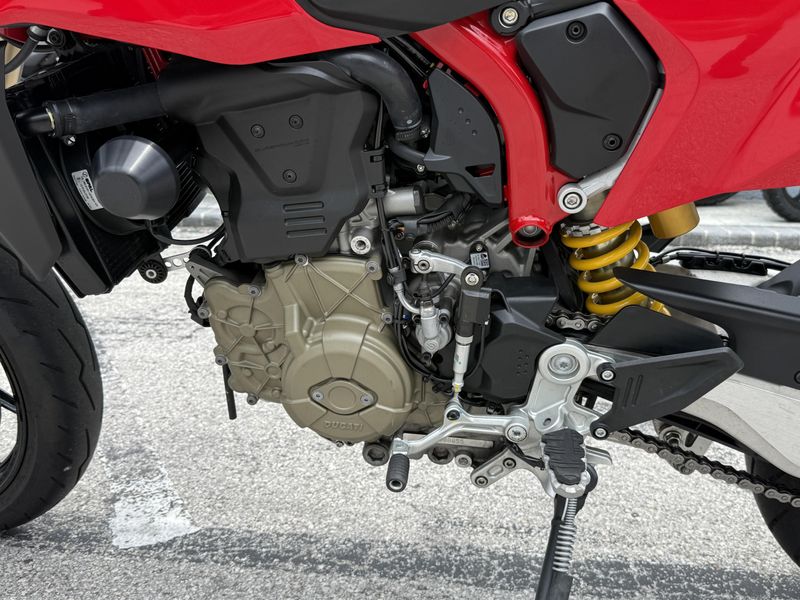 2024 Ducati Hypermotard 698 Mono