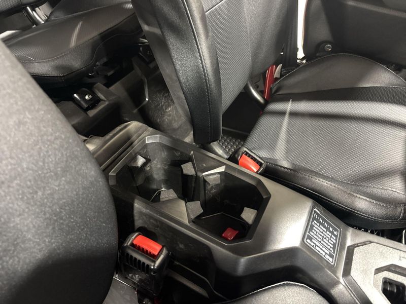 New 2026 Honda TALON1000R4 FOX LIVEVALVE Image 27