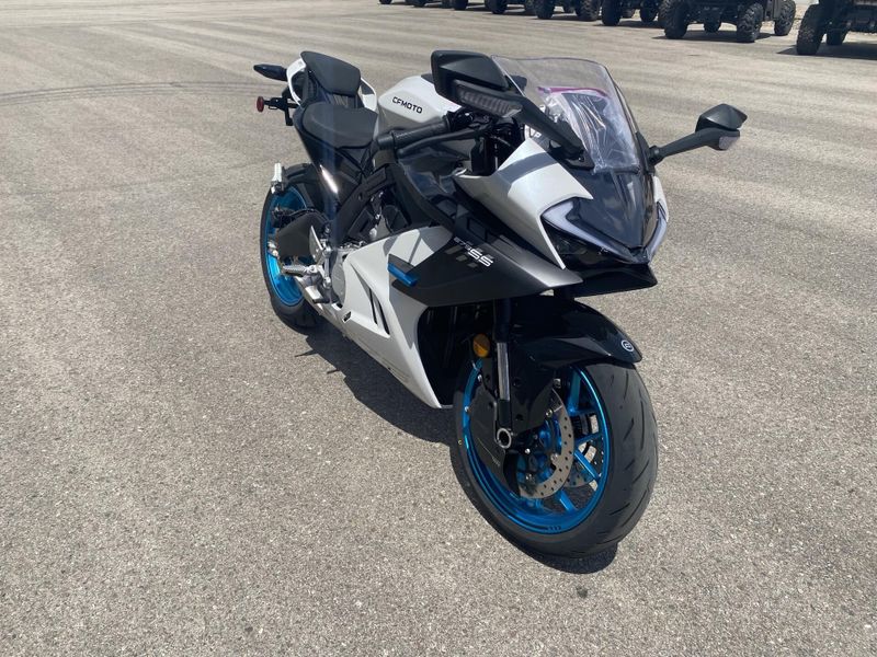 New 2026 CFMOTO 675 SS 
