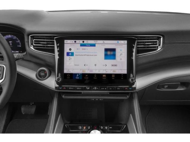 2026 Jeep Grand Wagoneer Summit Reserve 4x4Image 9
