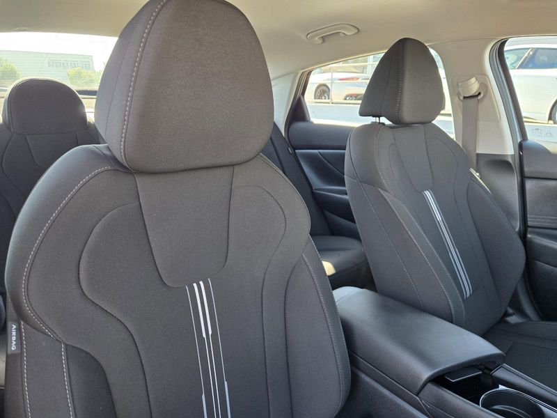Used 2026 Hyundai Elantra Hybrid Blue Sedan