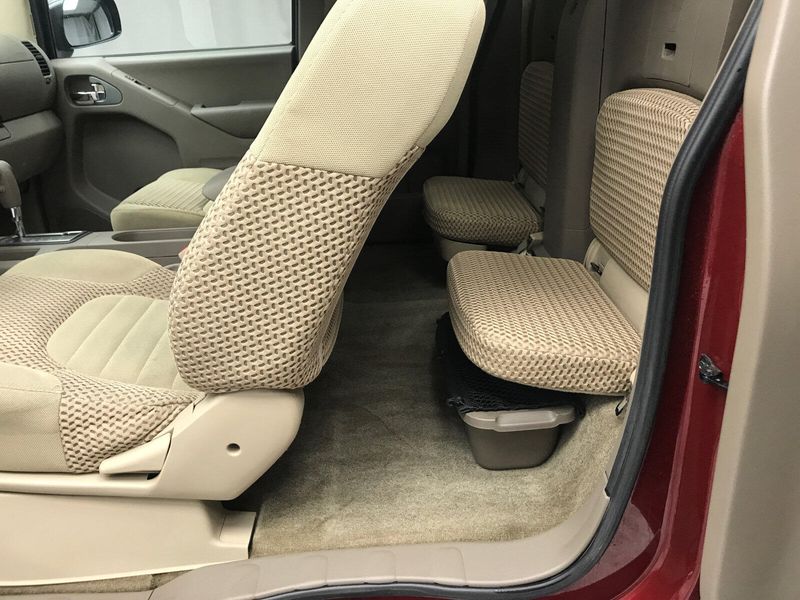 2015 Nissan Frontier SVImage 8