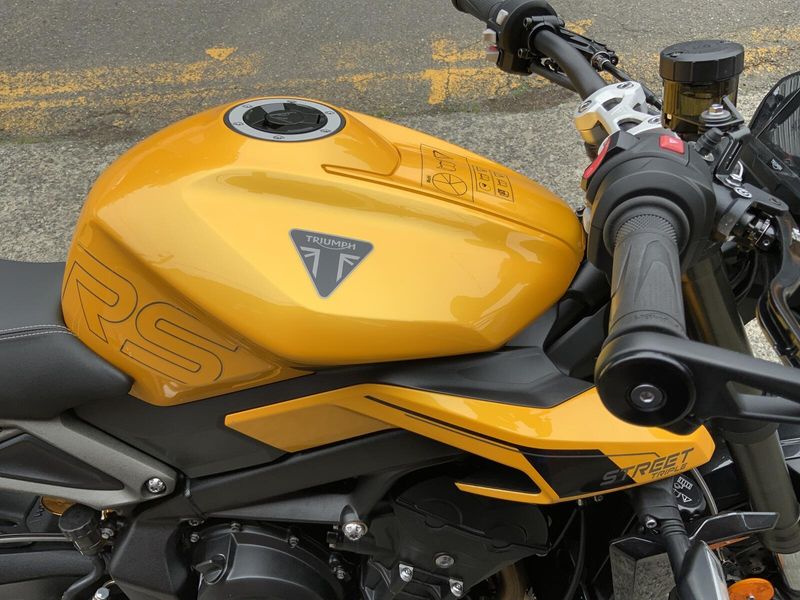 2025 Triumph Street Triple 765 RS