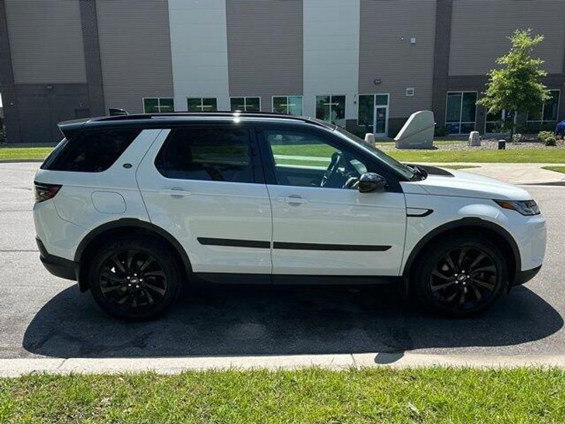 2022 Land Rover Discovery Sport SE