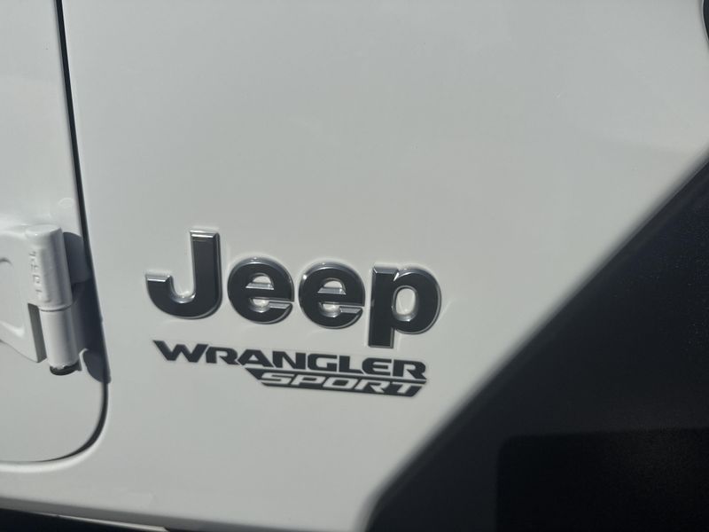 Used 2019 Jeep Wrangler SportImage 27